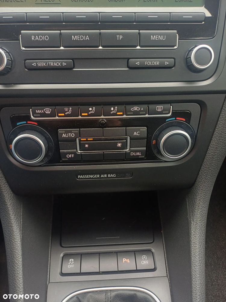 Volkswagen Golf 1.6 TDI Comfortline - 23