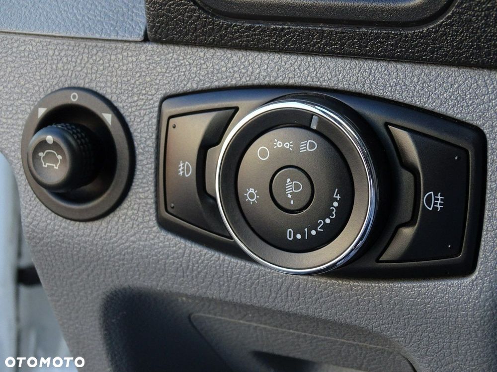 Ford Transit - 22