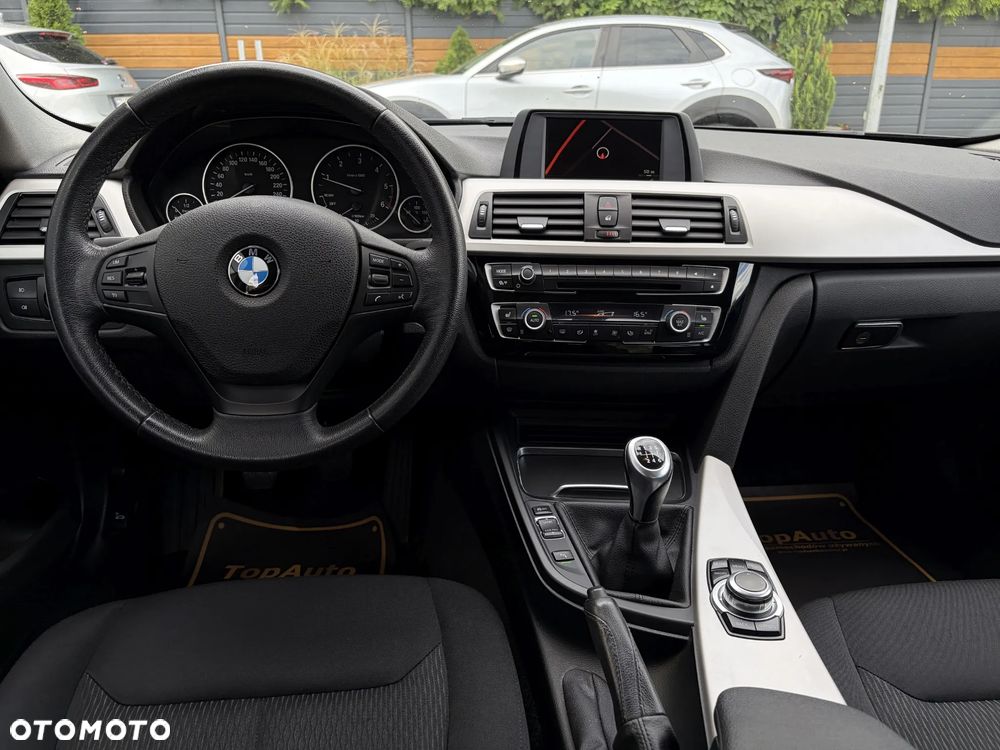 BMW Seria 3 320d Advantage - 33