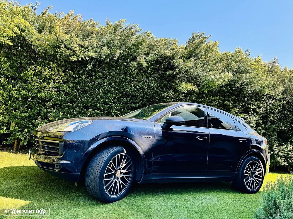 Porsche Cayenne Coupé E-Hybrid - 3