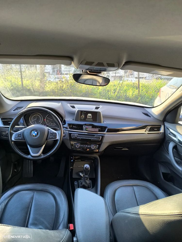 BMW X1 16 d sDrive Line Sport - 7