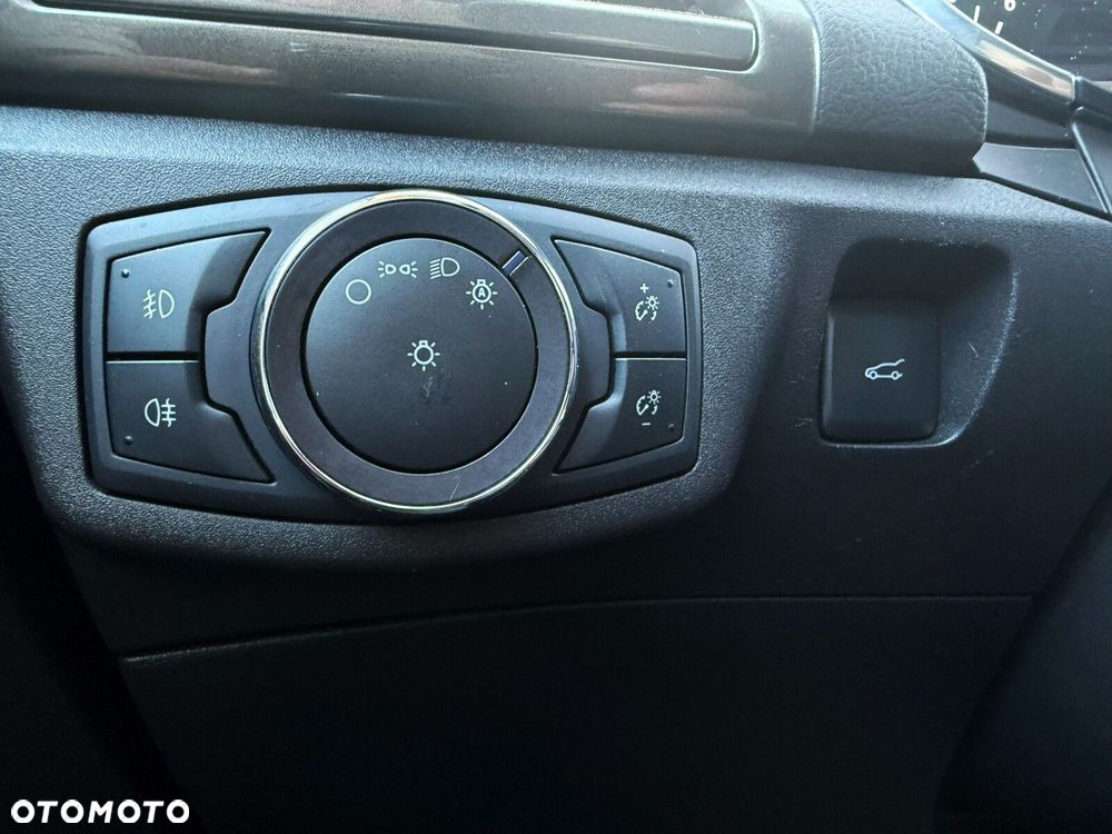 Ford Mondeo 2.0 EcoBlue Titanium - 18