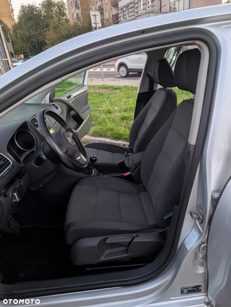 Volkswagen Golf - 20