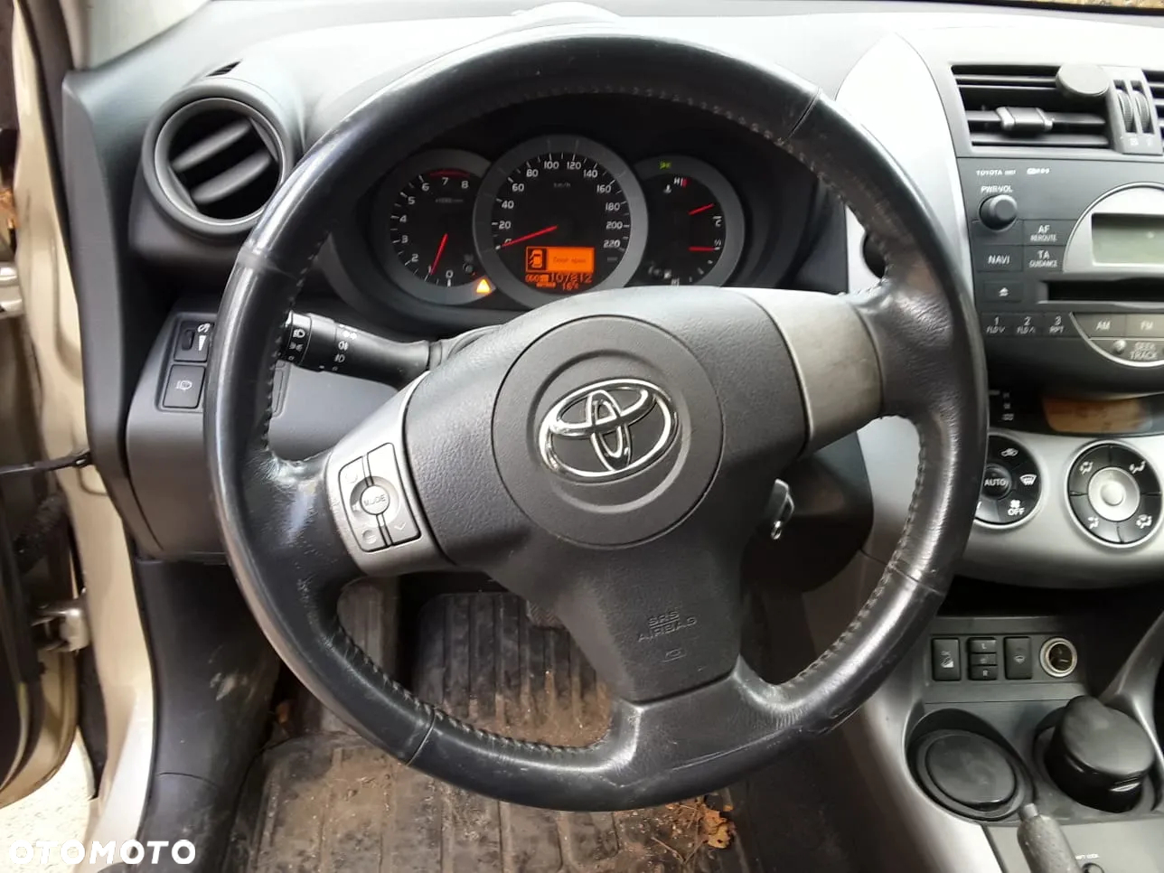 Toyota RAV4 - 7