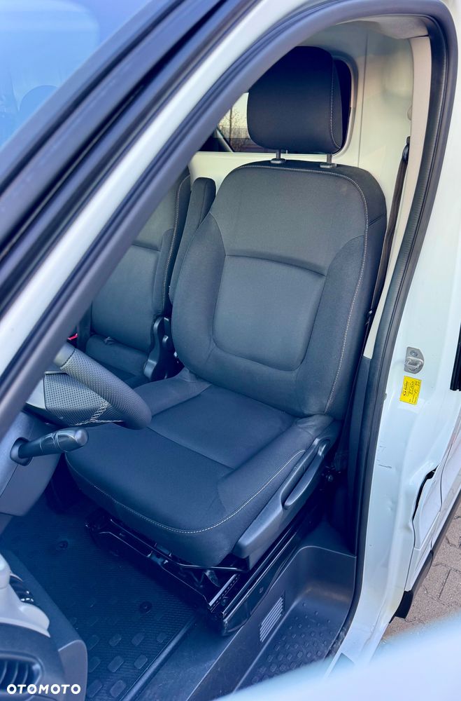 Renault Trafic - 13