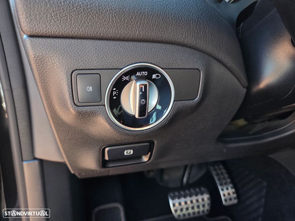 Mercedes-Benz CLA 220 (CDI) d 7G-DCT Orange Art Edition - 27