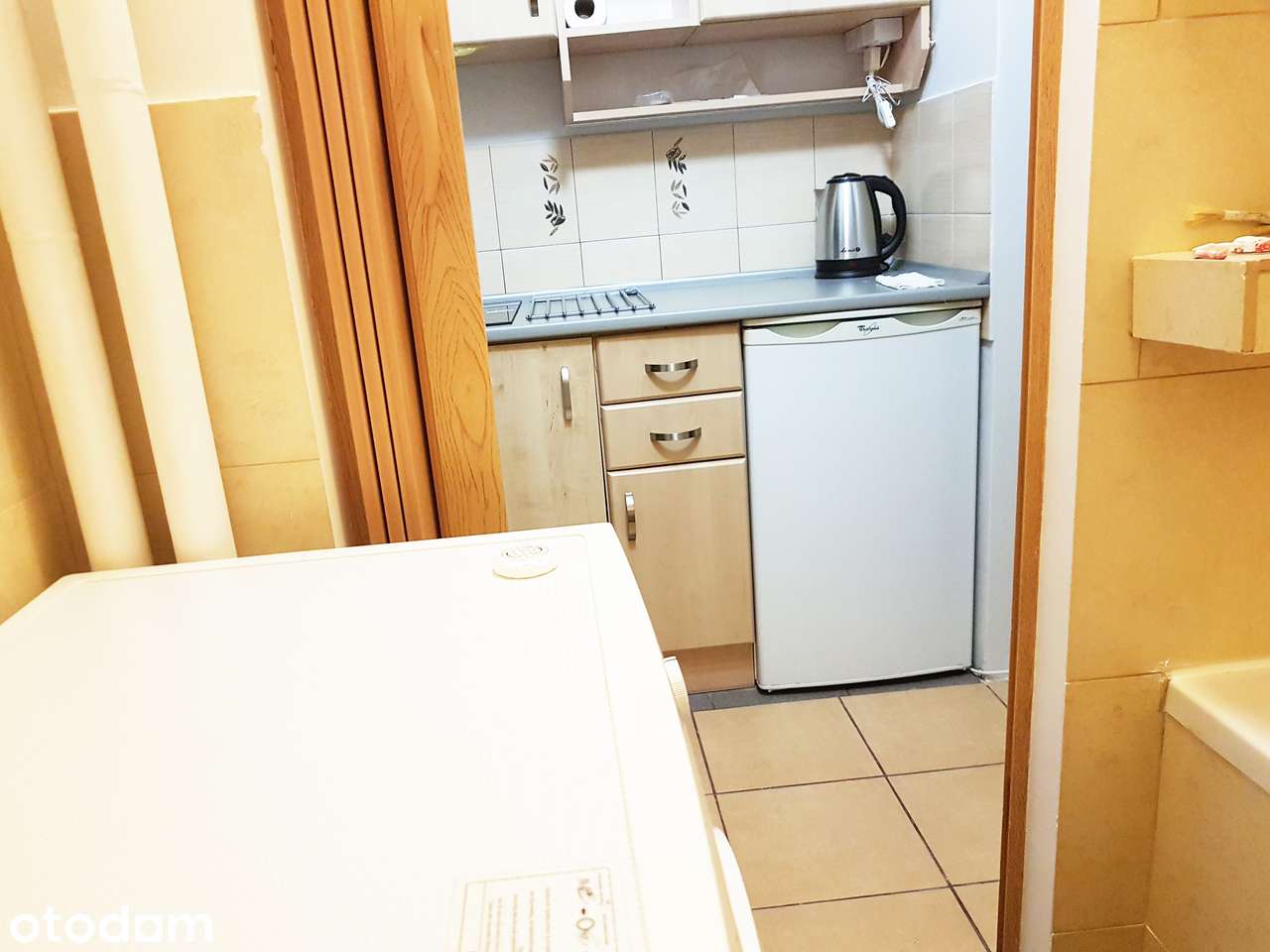 Wynajmę cichą kawalerkę na Bielanach
