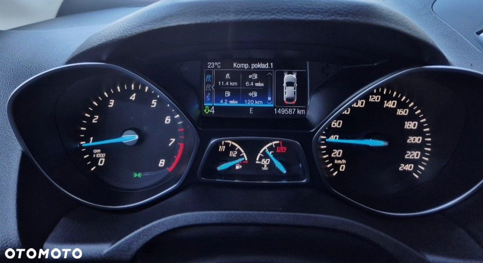 Ford Kuga 1.5 EcoBoost 2x4 Titanium - 10