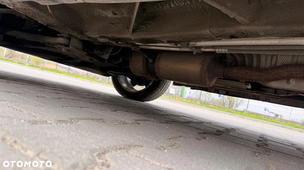 Volkswagen Sharan 2.0 TDI Highline - 17