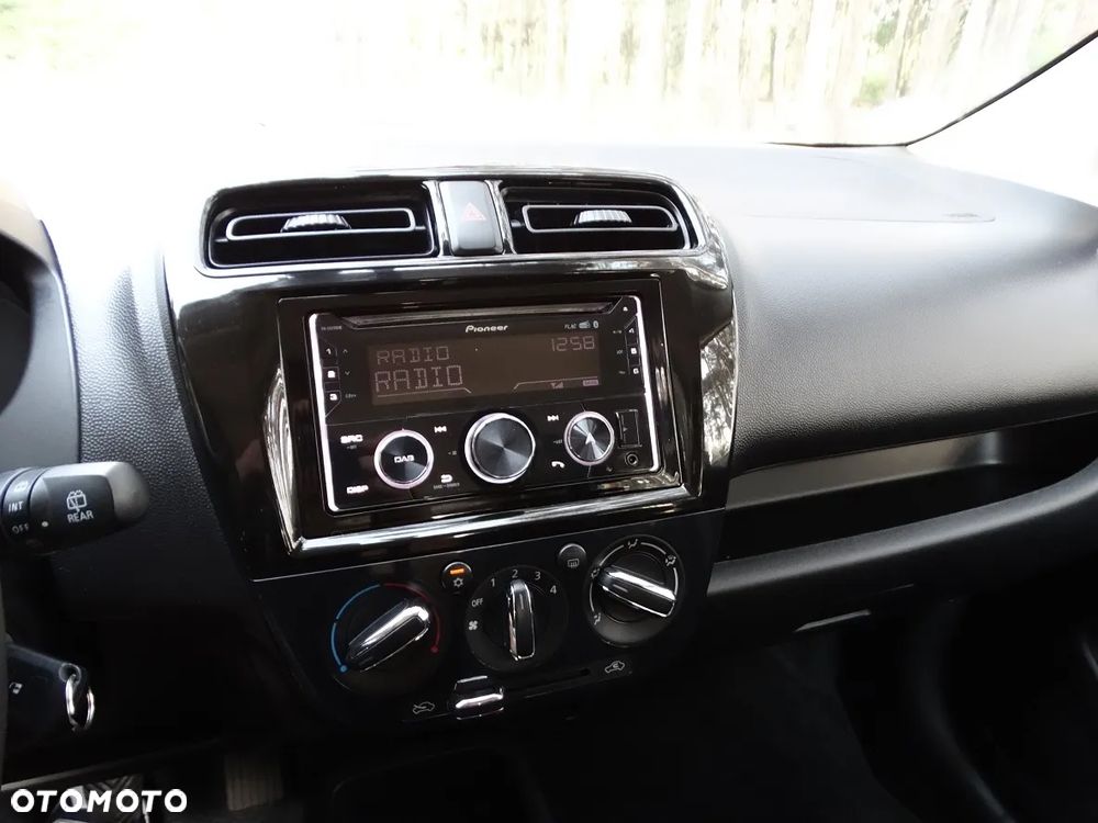 Mitsubishi Space Star - 13