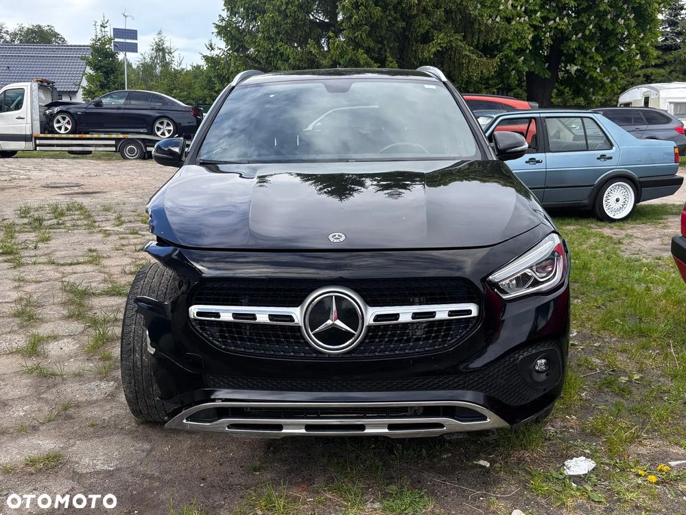 Mercedes-Benz GLA 250 4Matic 8G-DCT Special Edition - 2