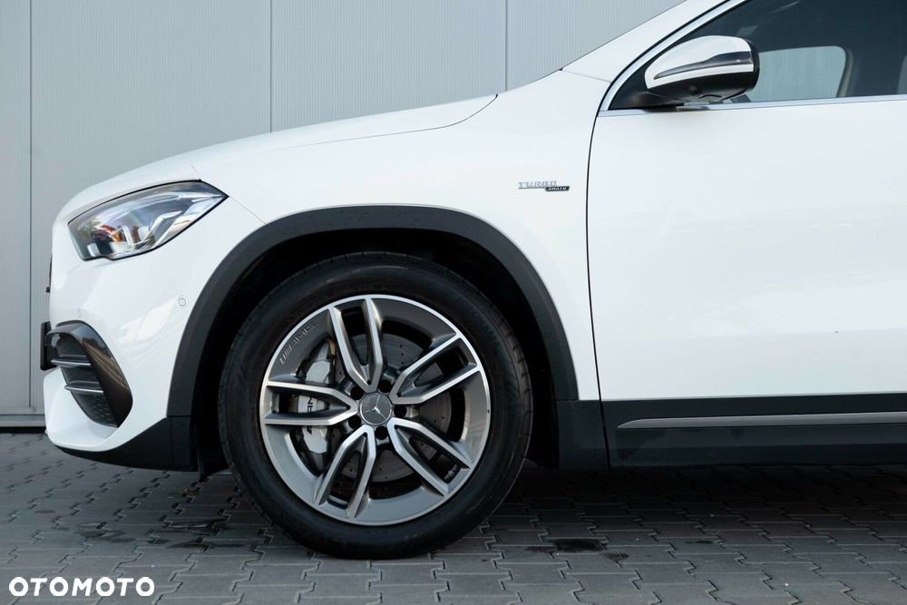 Mercedes-Benz GLA AMG 35 4-Matic - 15