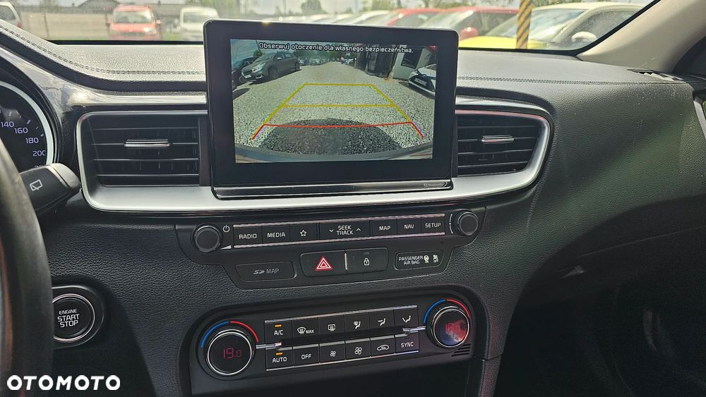 Kia Ceed 1.6 CRDi Spirit - 18