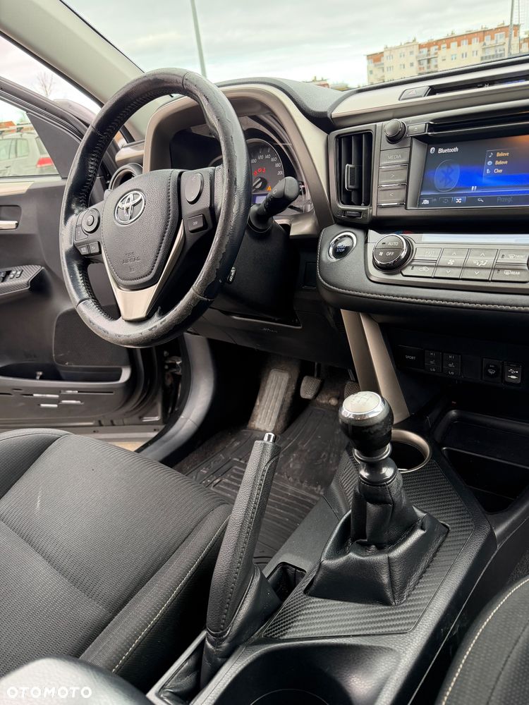 Toyota RAV4 2.0 Premium - 12
