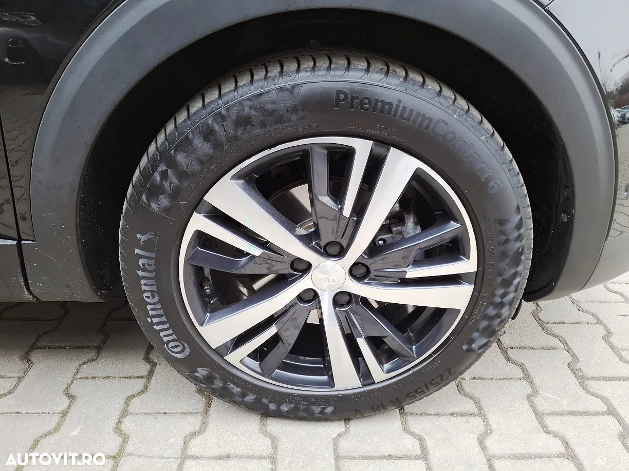 Peugeot 3008 1.2 PureTech 130 EAT8 Allure Pack - 26