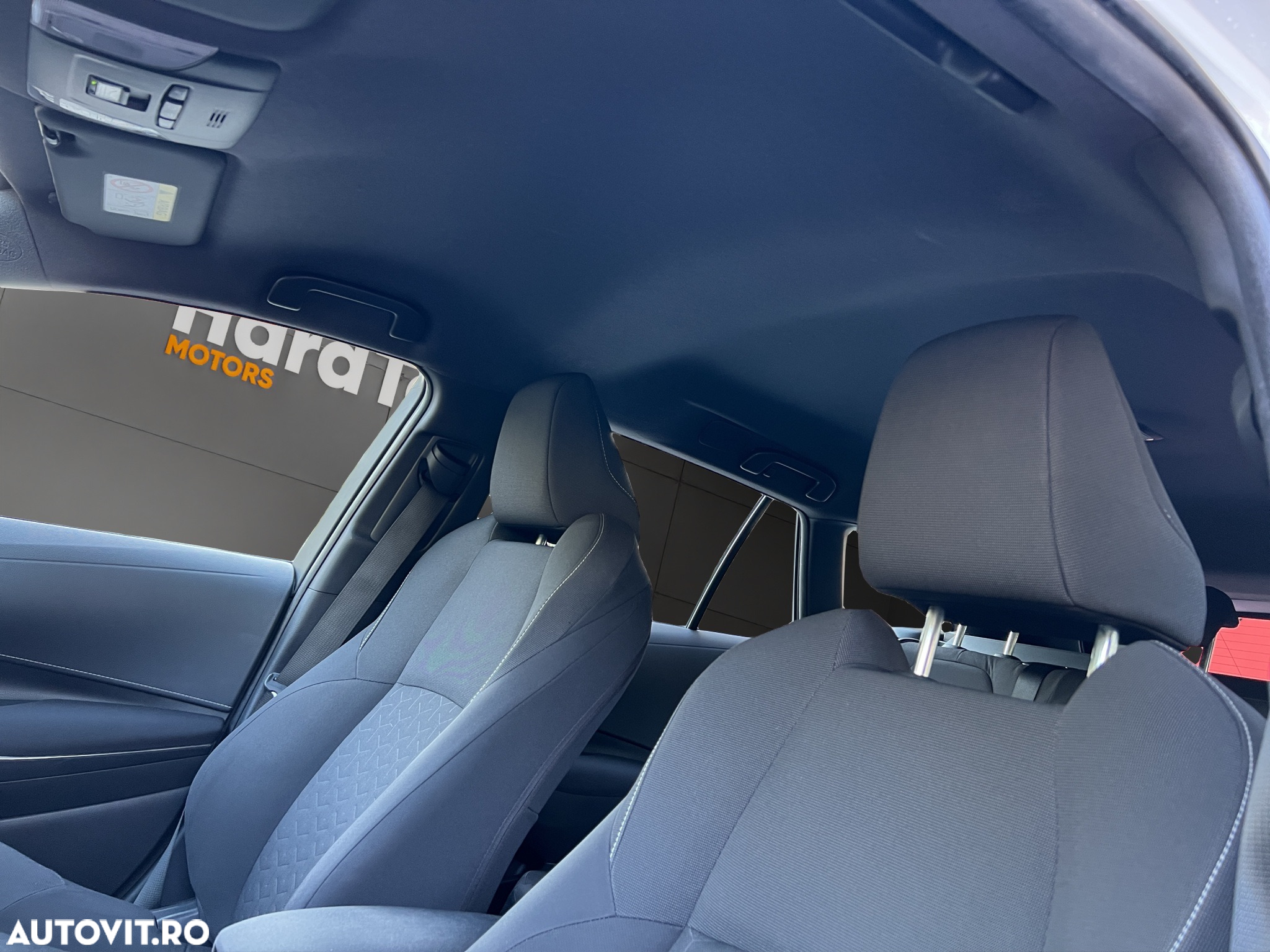 Toyota Corolla 1.8 Hybrid Touring Sports Business Edition - 18