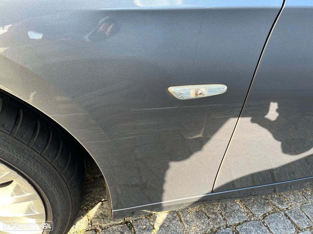 BMW 320 d Coupe Active Auto - 15