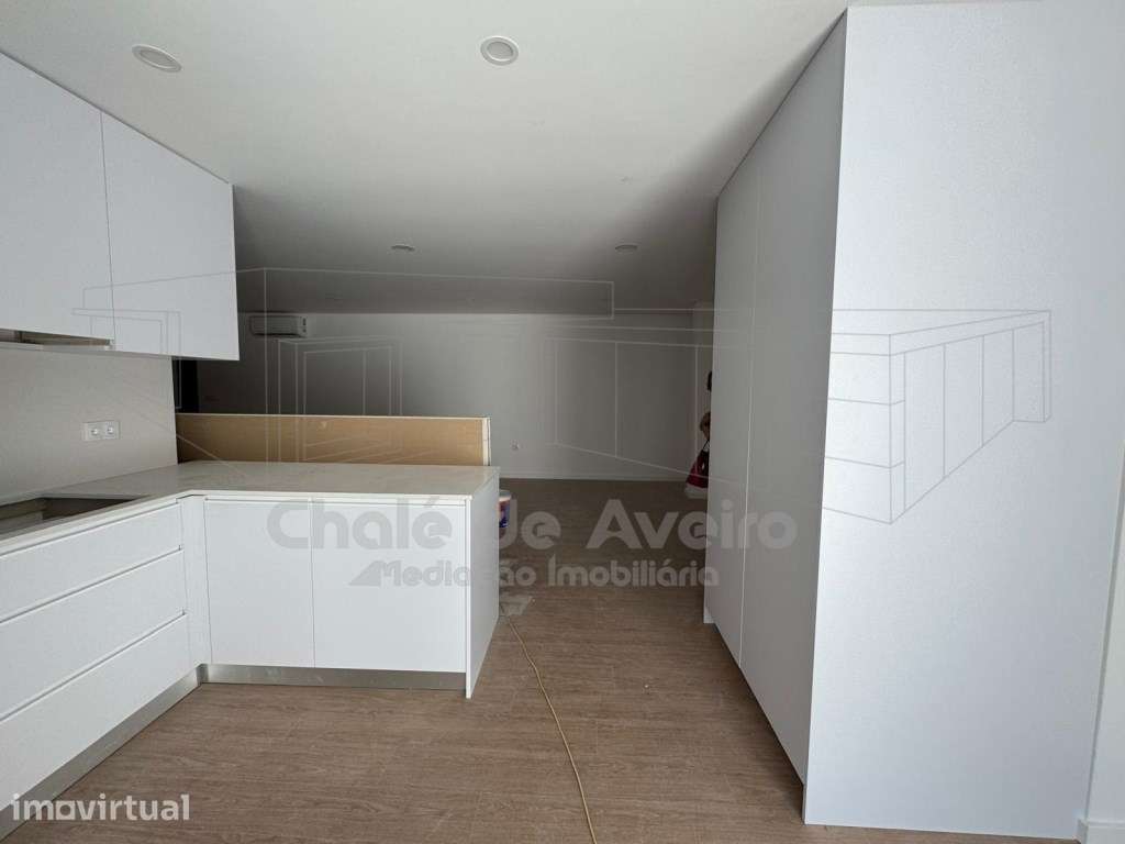 Apartamento T2 com Terraço, 2 lugares de garagem e Arrumo | Esgueir... - Grande imagem: 3/15