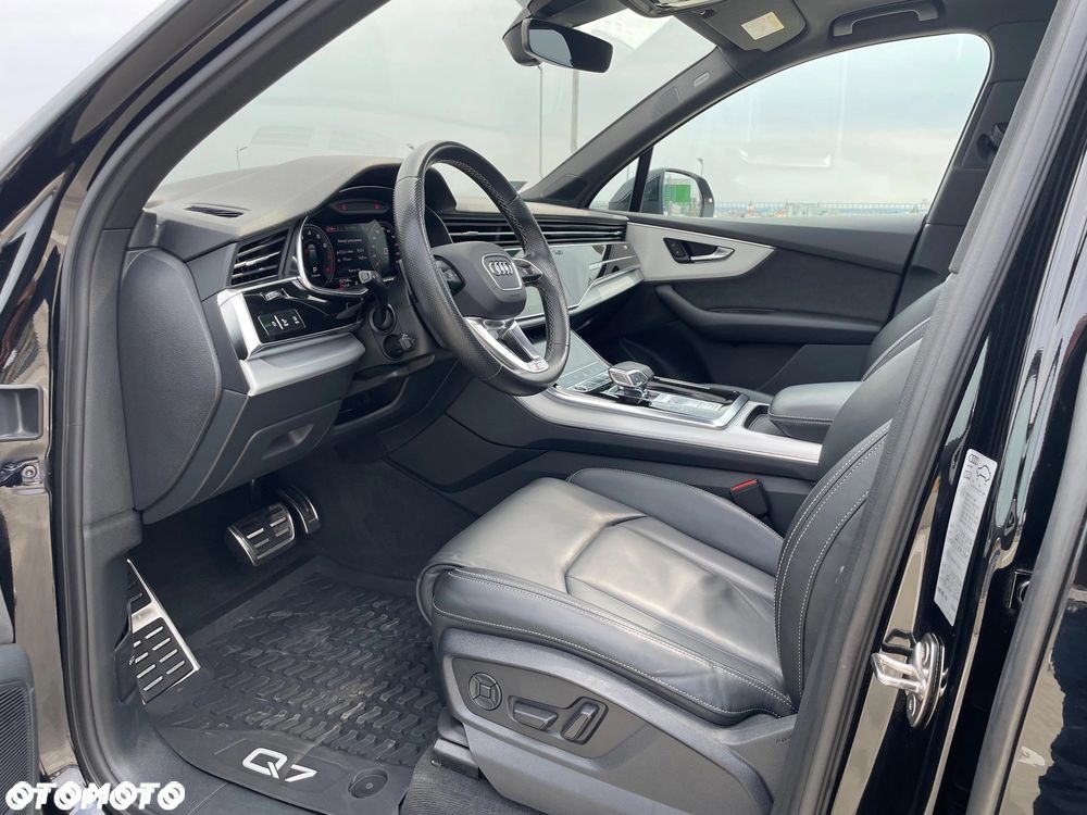 Audi Q7 55 TFSI mHEV Quattro S Line Tiptr - 17
