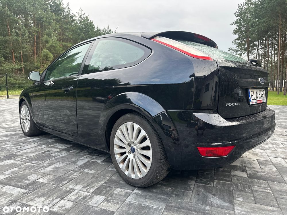 Ford Focus 2.0 16V Titanium - 30