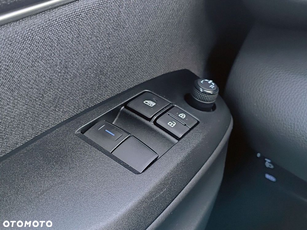Toyota Yaris - 20
