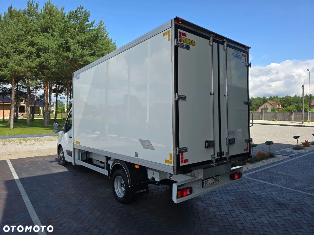 Renault MASTER CHŁODNIA 8 PALET Carrier XARIOS 350 -20*C +20*C 230V STACJONARNE PODŁĄNCZENIE TYLN OŚ BLIŻNIACZA WZMOCNIONA SALON POLSKA 125Tyś km SERWIS ASO RENO DO OSTATNIEGO Km GWARANCJA BOGATA OPCJA WYPOSAŻENIA LEDY HALOGENY TEMPOMAT FOTEL KIEROWCY PNEŁMATYCZNY - 11