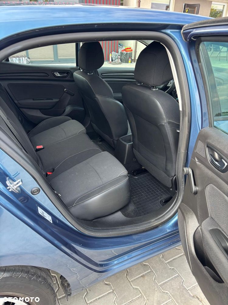 Renault Megane ENERGY TCe 100 EXPERIENCE - 9