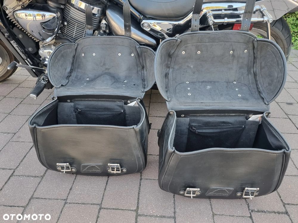 Suzuki Boulevard - 20