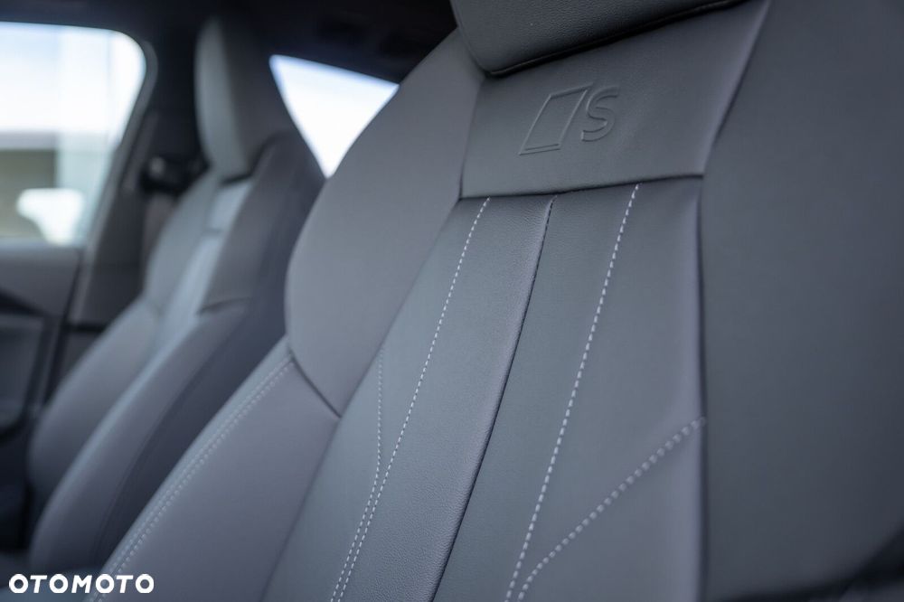 Audi Q5 Sportback - 13