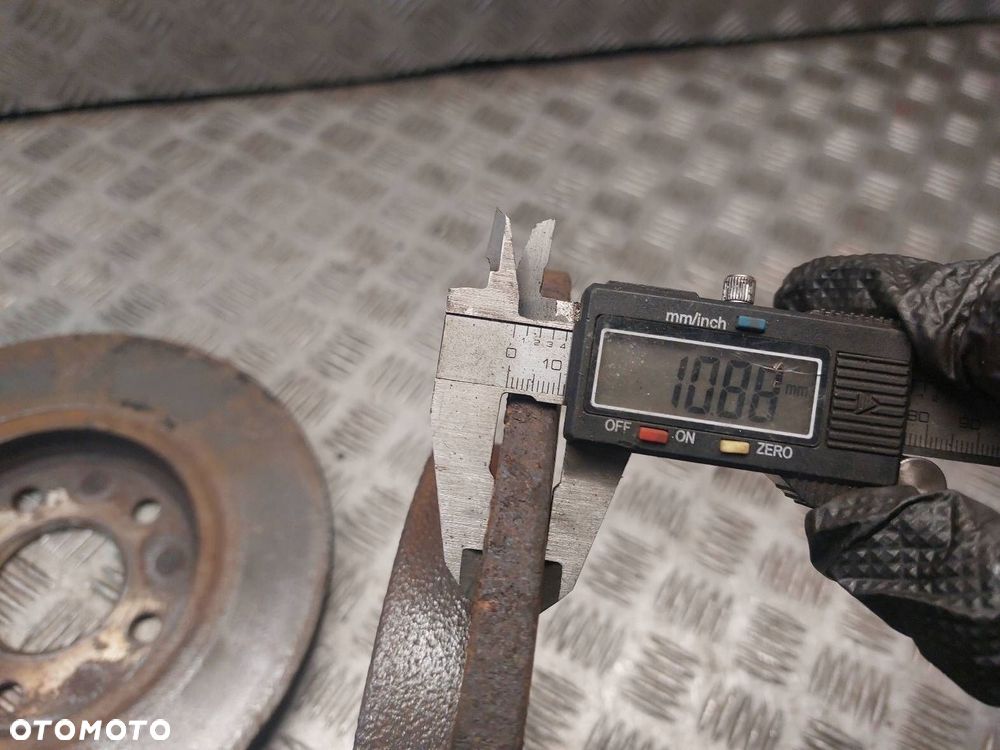 TARCZE HAMULCOWE TYŁ  FORD MONDEO MK3 1.8 16V - 2