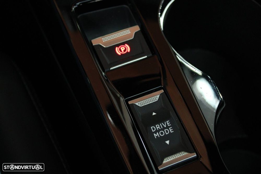 Peugeot e-2008 GT Pack - 43