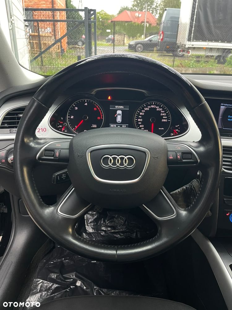 Audi A4 Avant 2.0 TDI DPF Attraction - 32