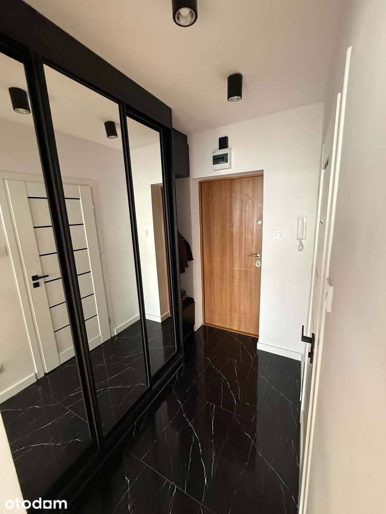 2 pokoje | 34,5 m² | PO GENERALNYM REMONCIE | METRO | BALKON | BRÓDNO