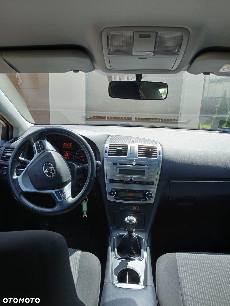 Toyota Avensis 2.0 D-4D Active - 3