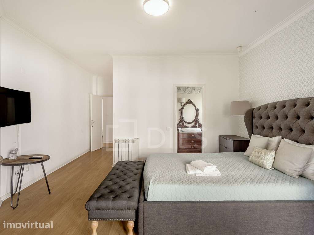 Moradia T6 com jardim e piscina junto às praias Carcavelos e Parede - Grande imagem: 5/55