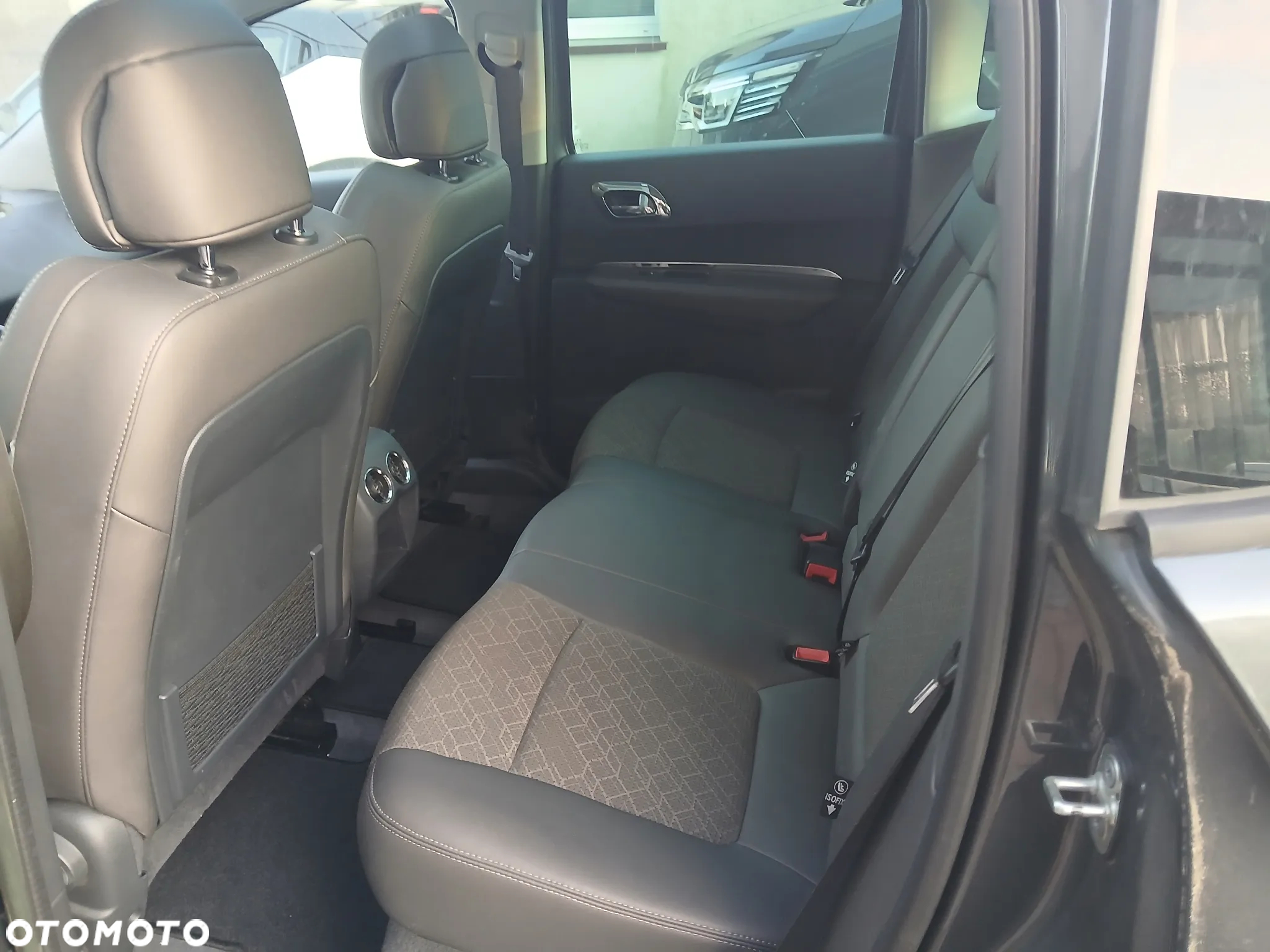 Peugeot 3008 2.0 HDi HYbrid4 - 12
