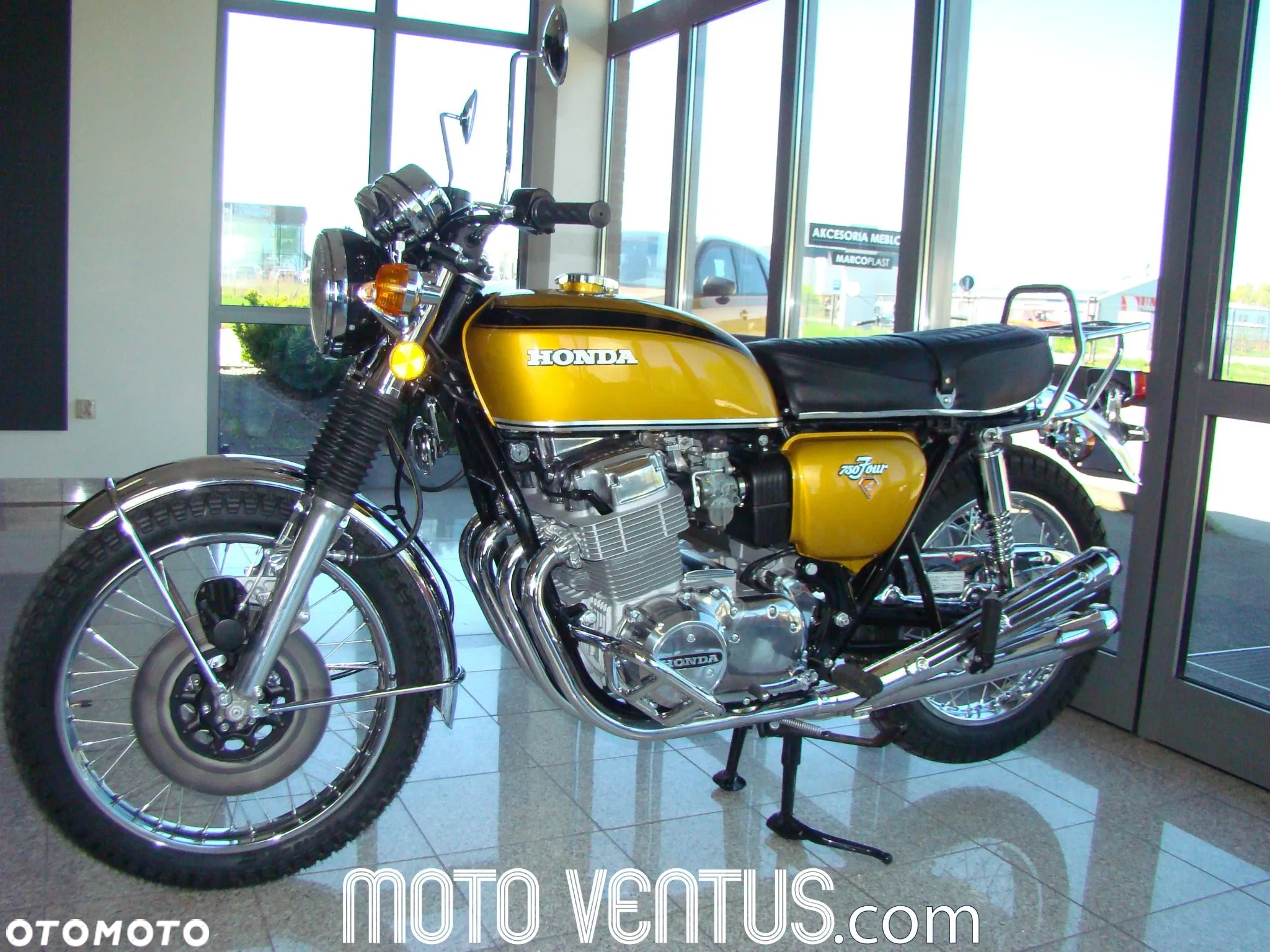 Honda CB - 3