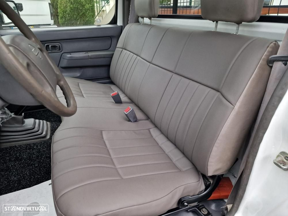 Nissan Pick-Up PICK-UP (D22) 2.5D (83CV) - 12