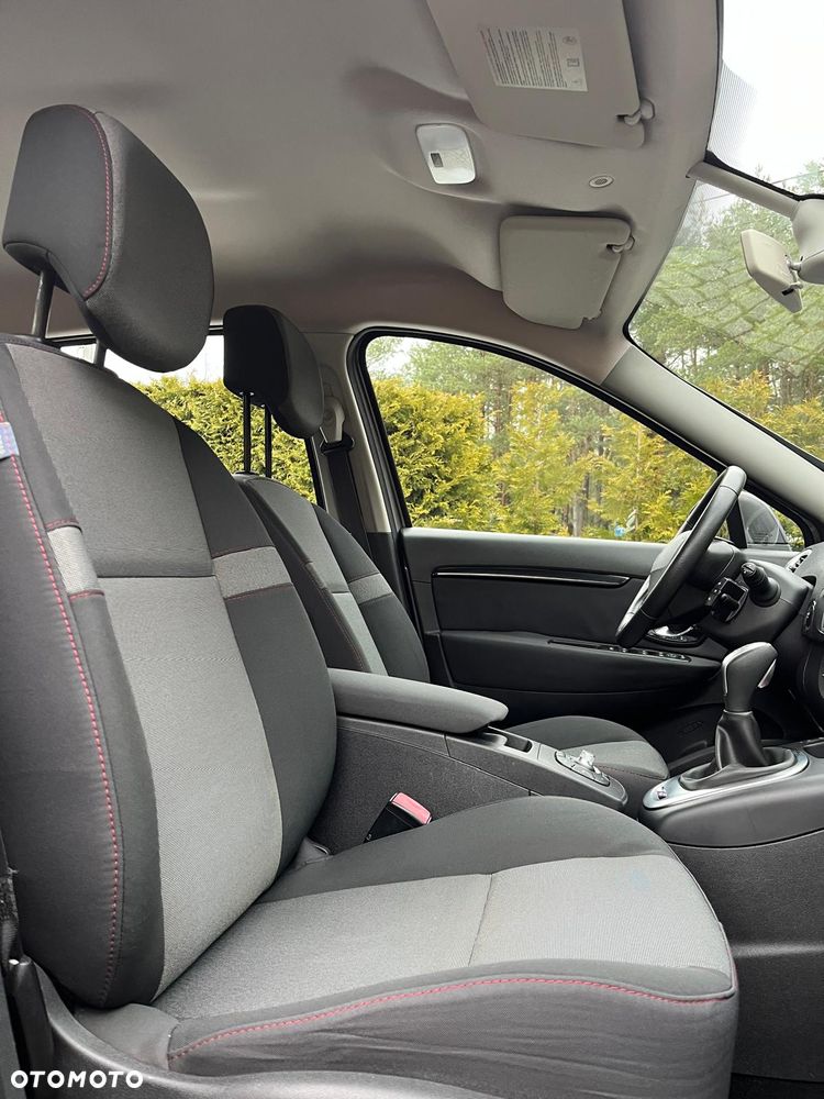 Renault Scenic dCi 110 EDC LIMITED - 18