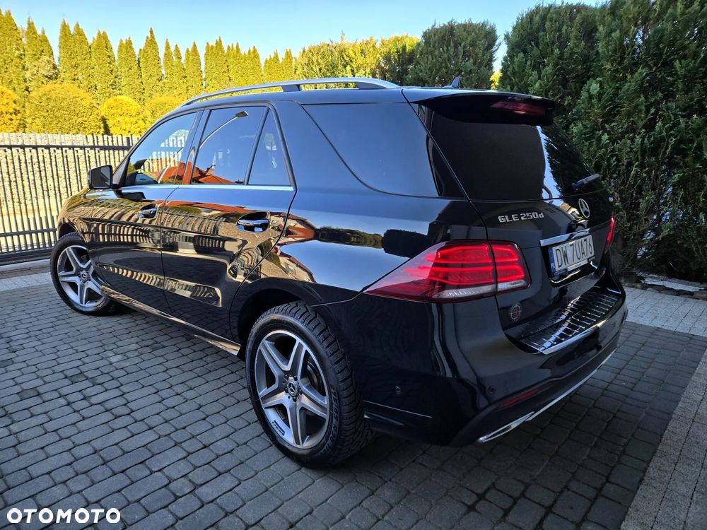 Mercedes-Benz GLE 250 d 4-Matic - 4