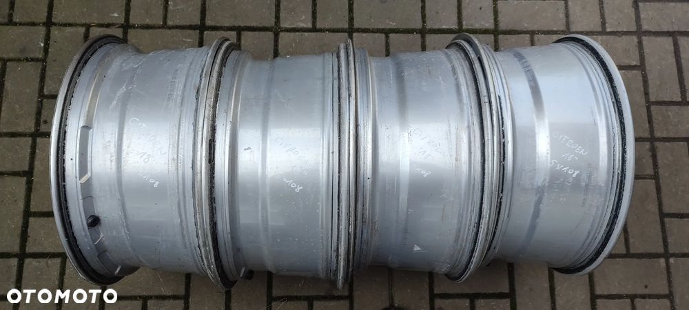 FELGI ALUMNIOWE 5x108 8Jx18 CALI ET33 fi 64 mm 8662733680 4 SZTUKI KOMPLET - 15