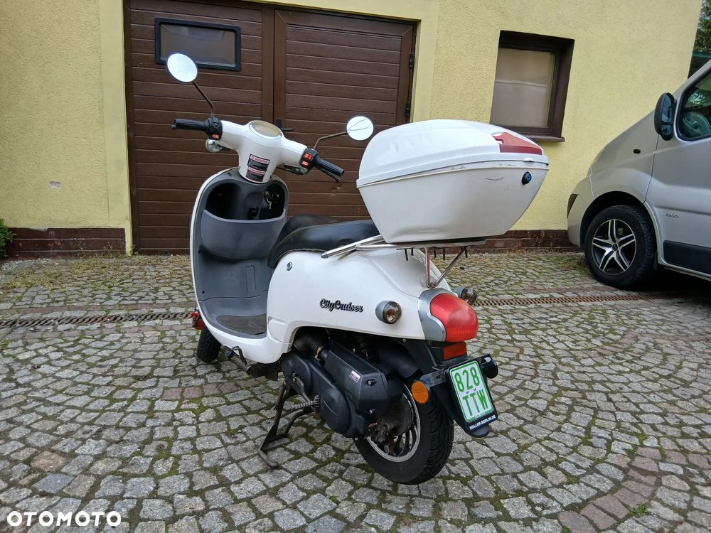 Piaggio Vespa - 3
