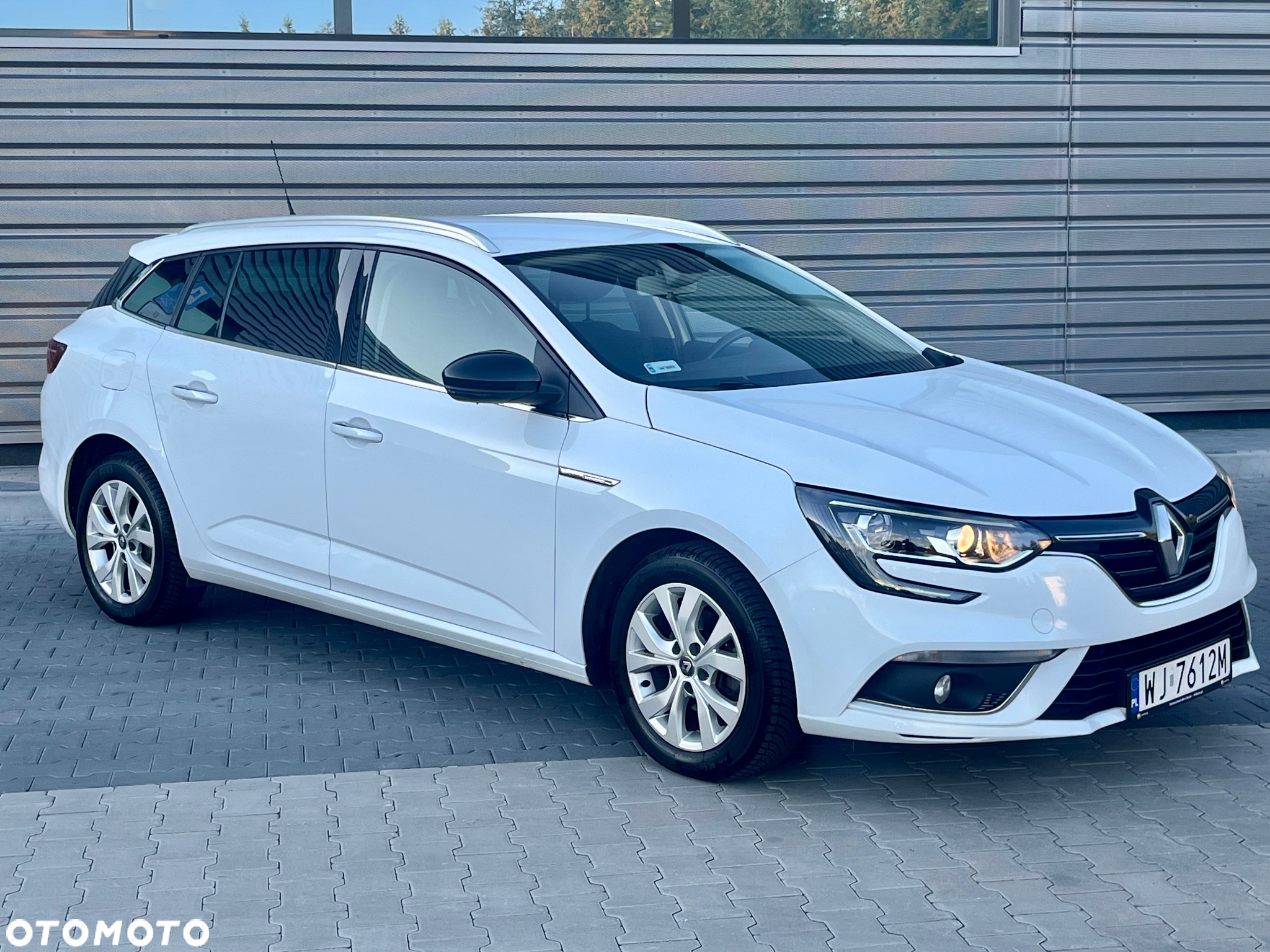 Renault Megane 1.5 Blue dCi Limited - 7
