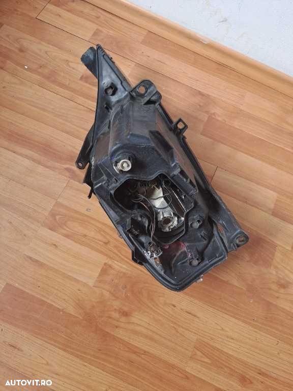 Far stanga Citroen C3 an 2002-2005 - 3