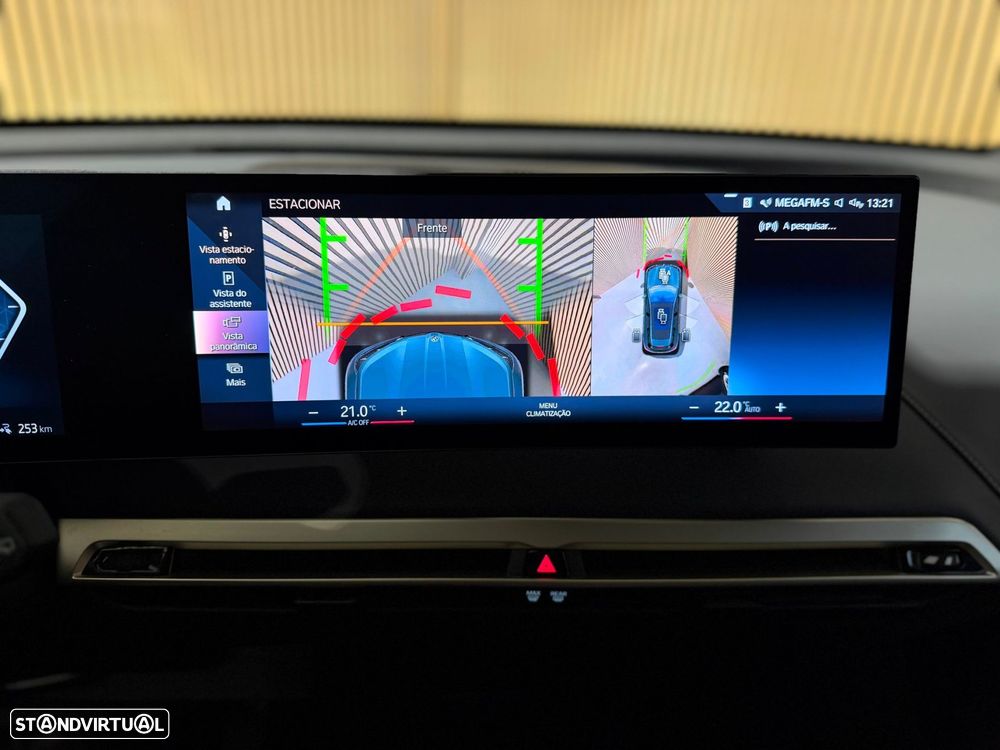 BMW iX xDrive40 - 16