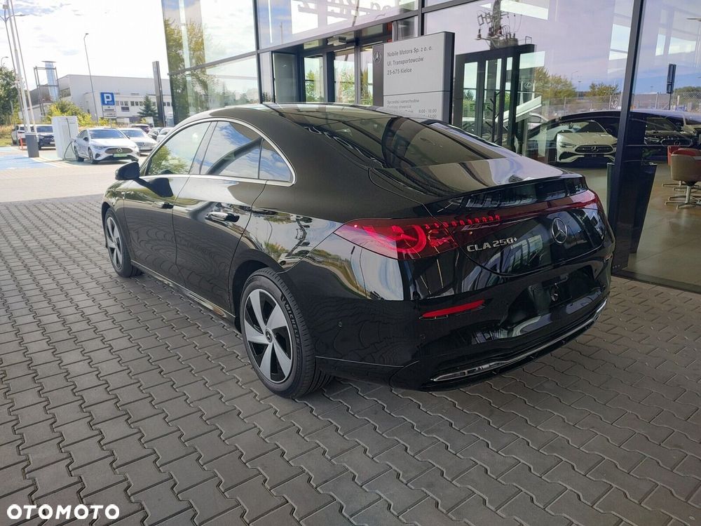 Mercedes-Benz CLA - 7