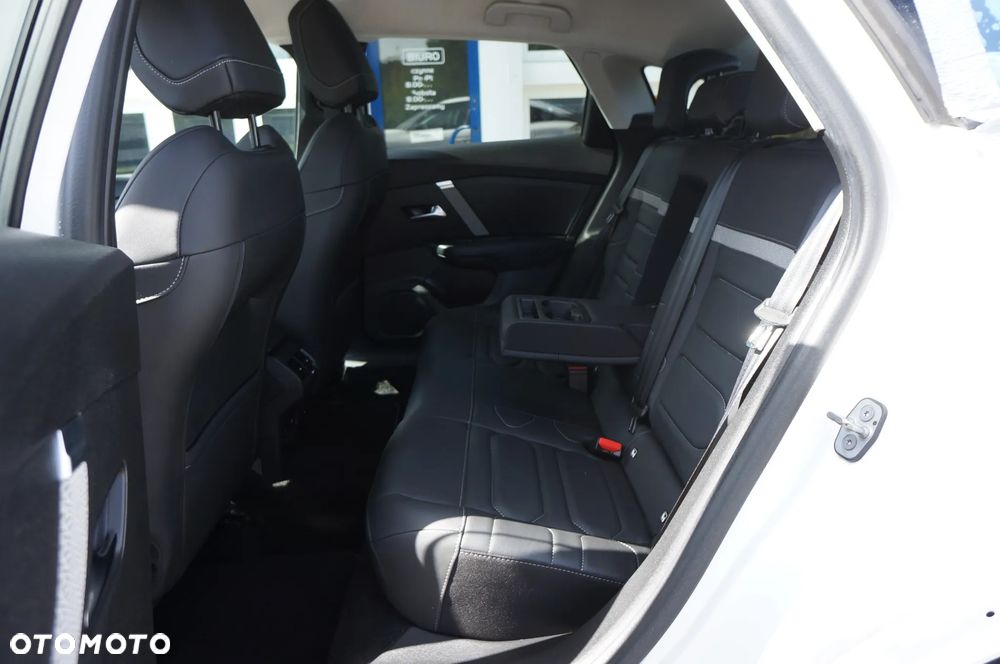 Citroën C4 BlueHDi 130 Stop&Start EAT8 SHINE - 14
