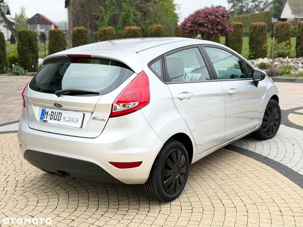 Ford Fiesta - 9