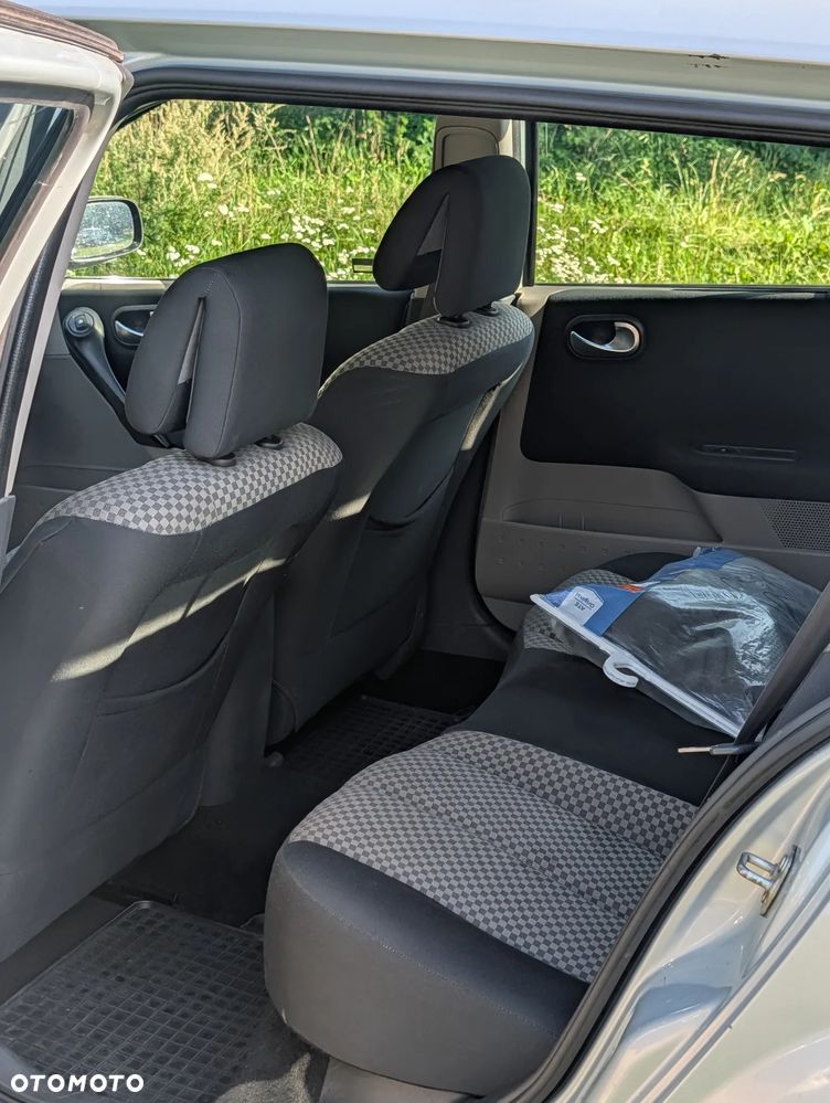 Renault Megane 1.5 dCi Confort Authentique - 19