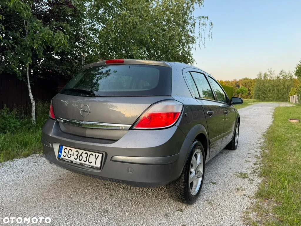 Opel Astra 1.8 Enjoy - 11